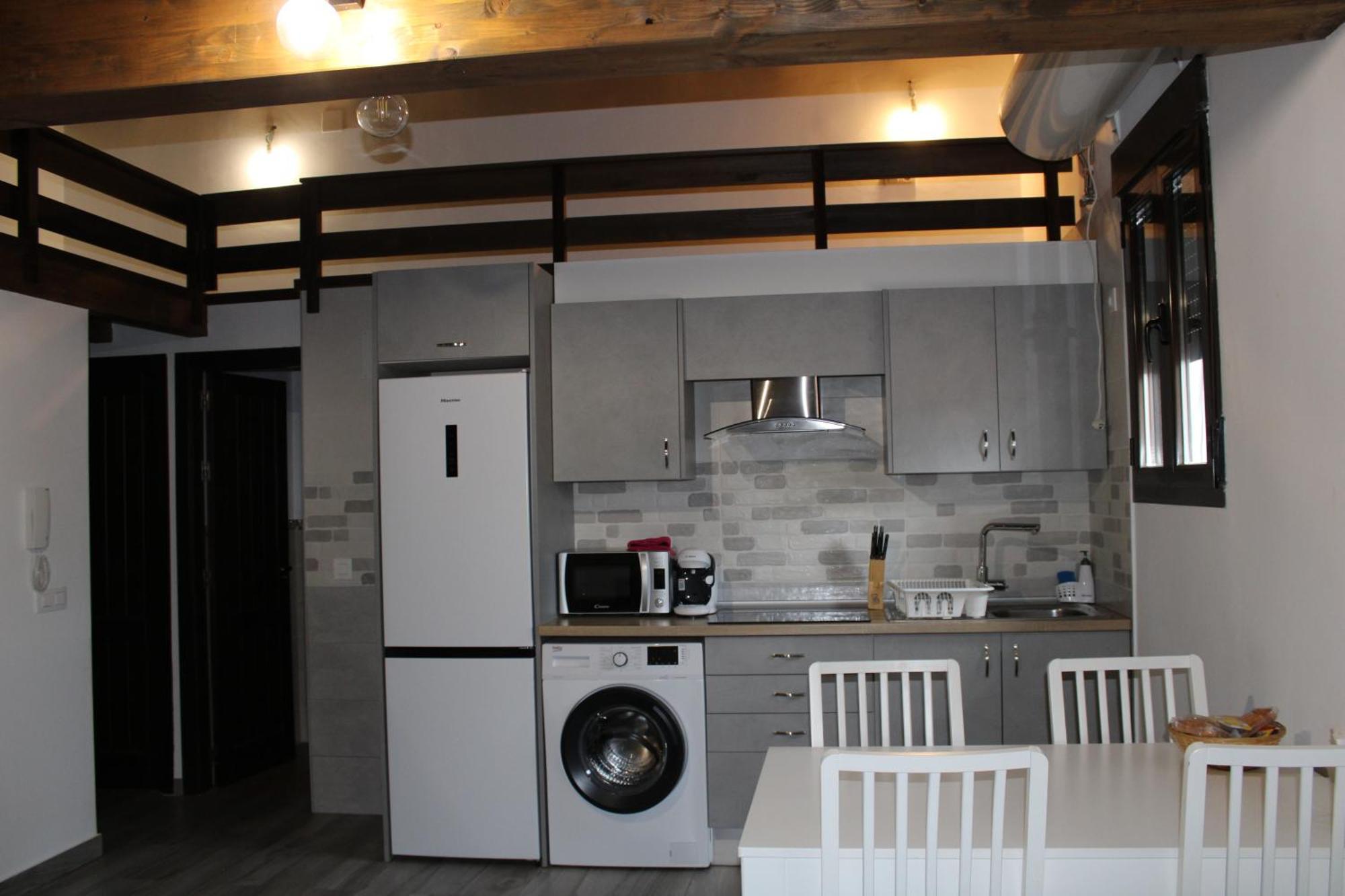Apartamentos Patas Y Patetas Tragacete Luaran gambar
